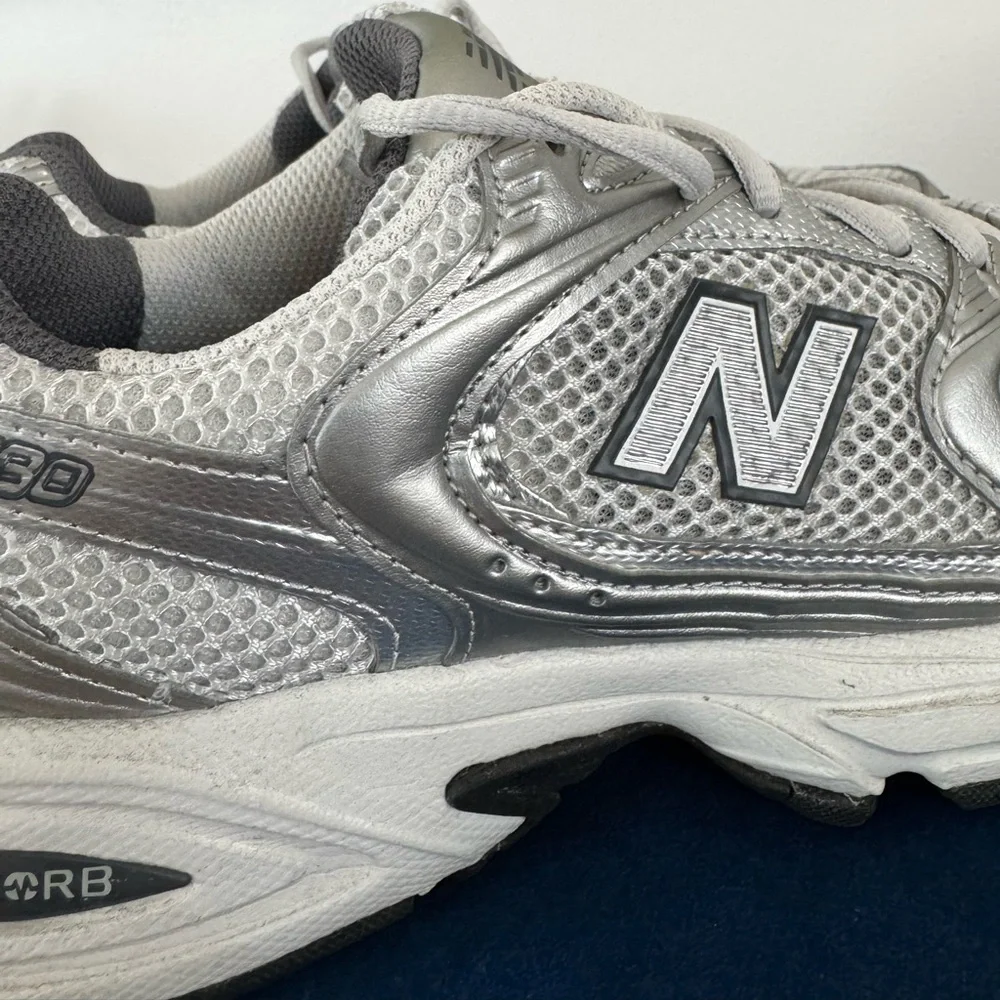New Balance Silver Metallic Mesh Sneakers 530 - Picture 9 of 9